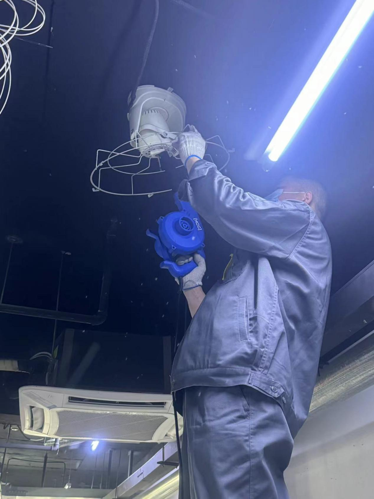 Ǯ���̳�ů����Ϊ��������������һ���ġ�