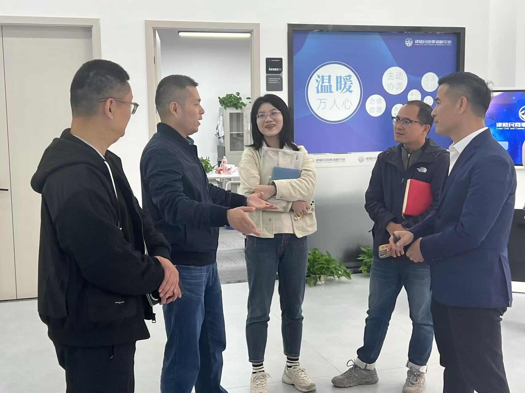 ����������ֵ�����ί�����Ҧ����һ��ݰ��������ʱ���������µ������ĵ���ָ��