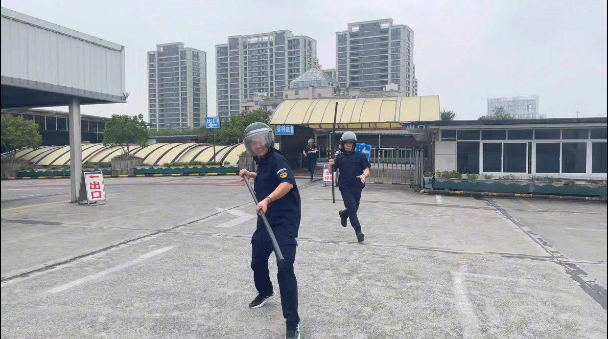 Ǯ���̳��徲Ա��չ���ַ�������