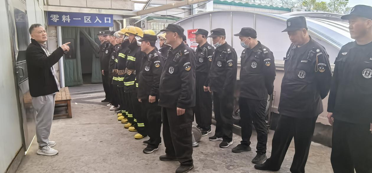 ����������������Ӧ������Ǯ���̳Ǵ����徲����