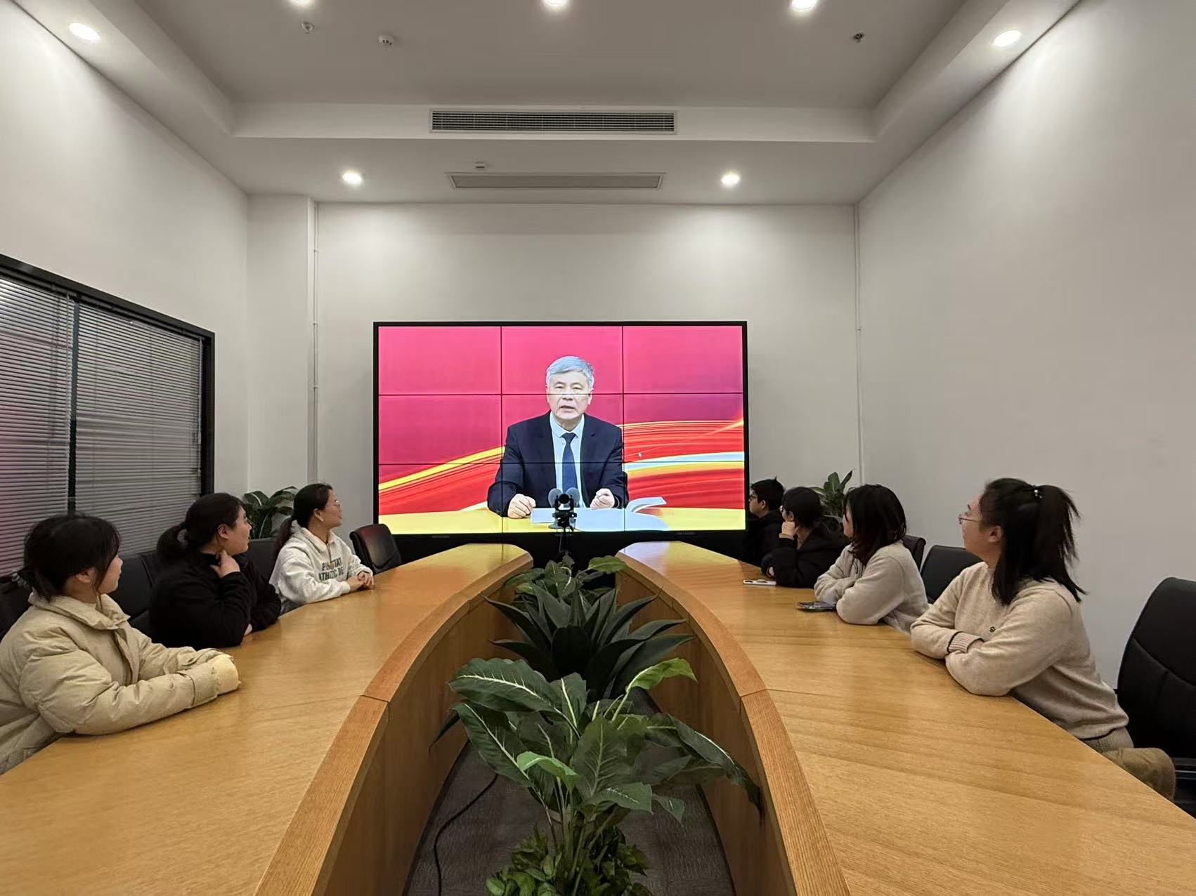 ������ʱ�Ĵ�����������֧����չ������ѧϰ�᳹���Ķ�ʮ������ȫ�ᾫ�����⵳���˶�