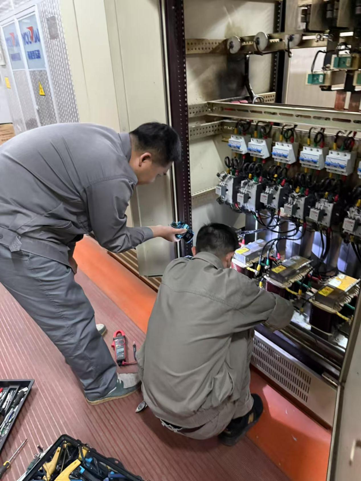 Ǯ���̳ǿ�չ������õ��徲ר��������