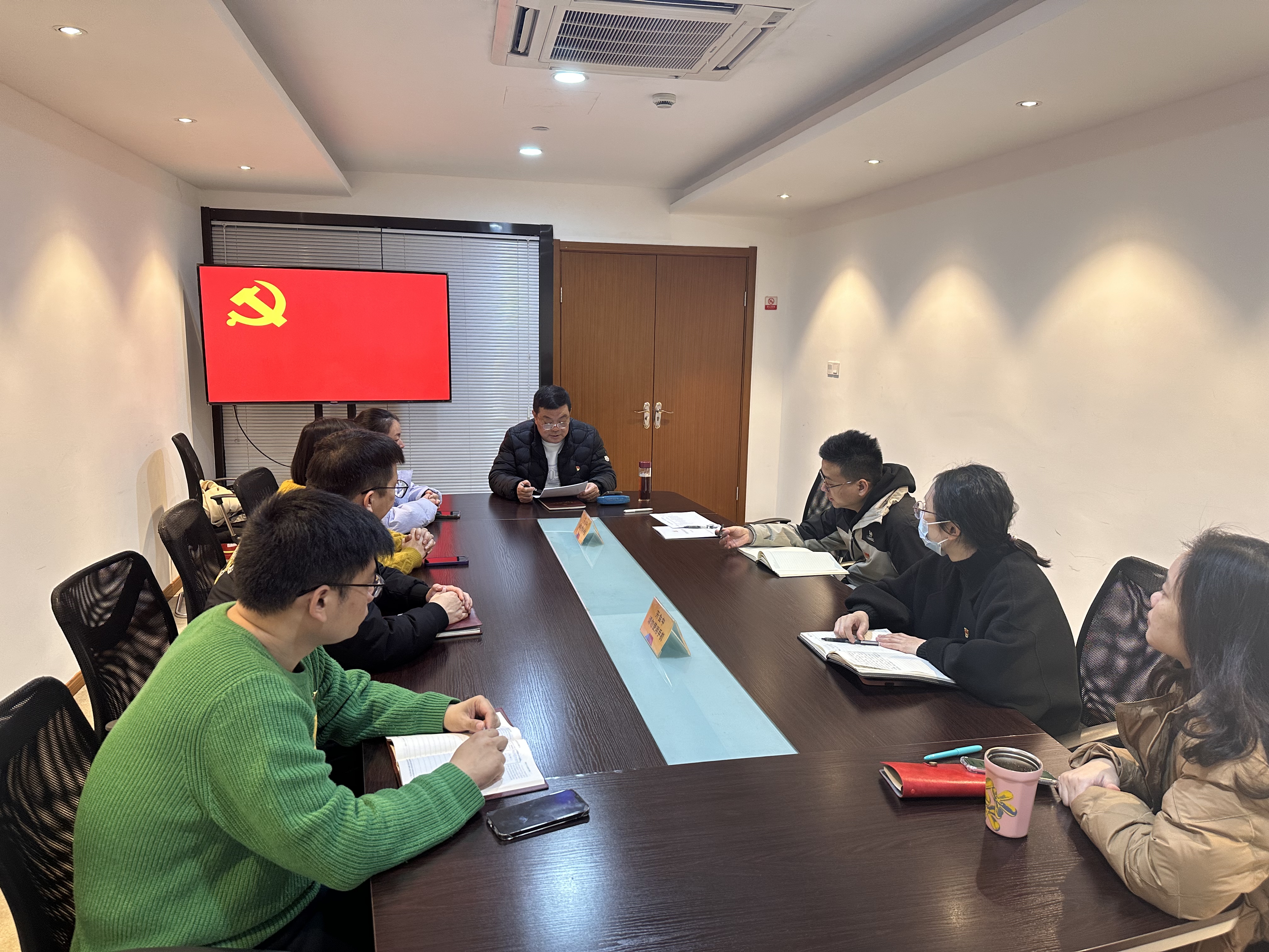 ˮ���ǵ�֧����չ1�µ�Ա�ο��˶�