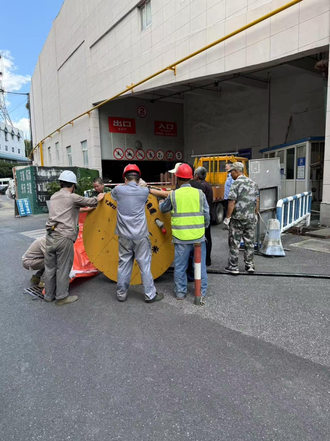 Ǯ���̳���ҵ�������������ƽ����յ�ѹ����