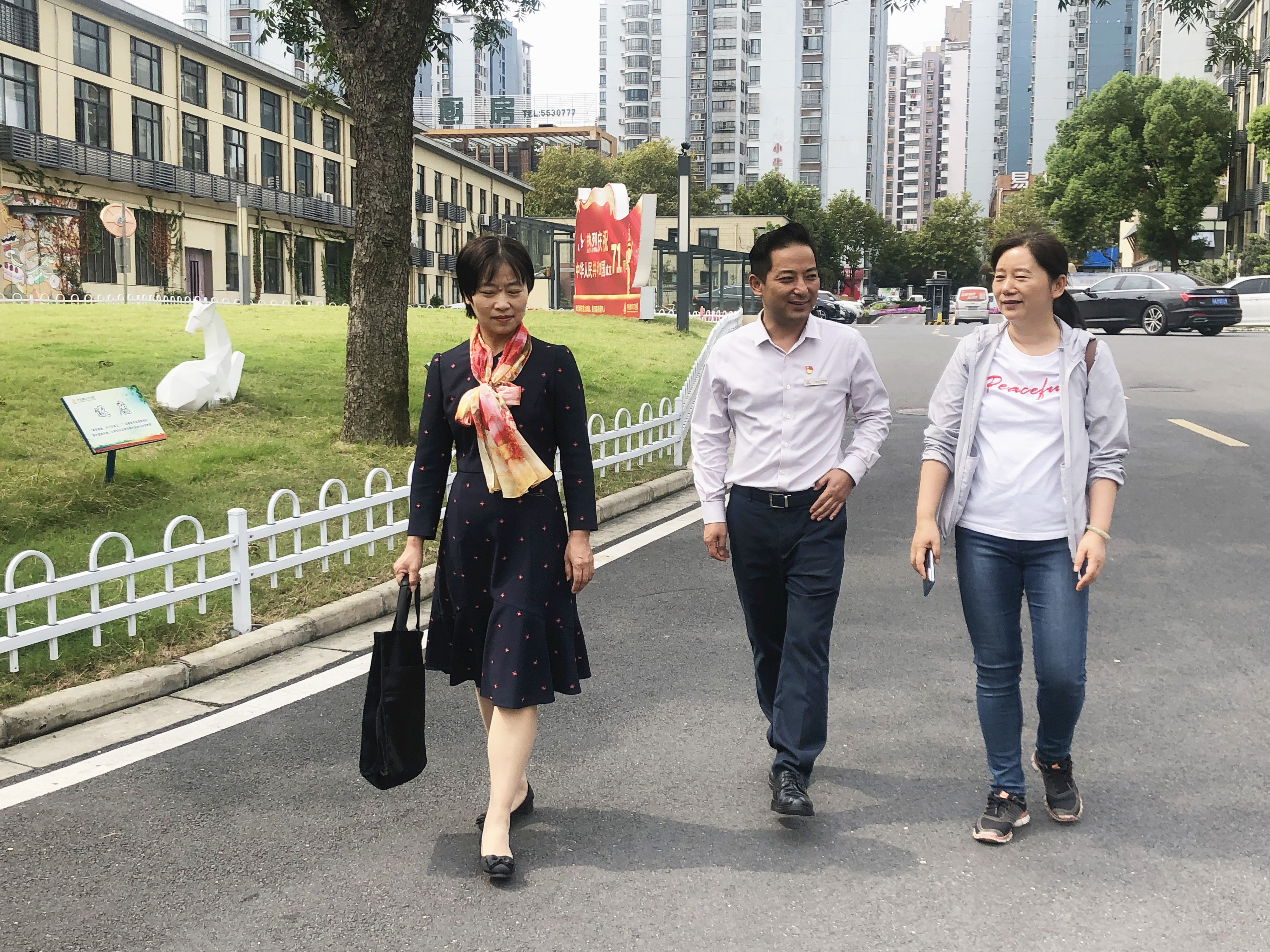 ®��������ʱ�Ĵ�԰�����һ���Ϲ��ᡢ����