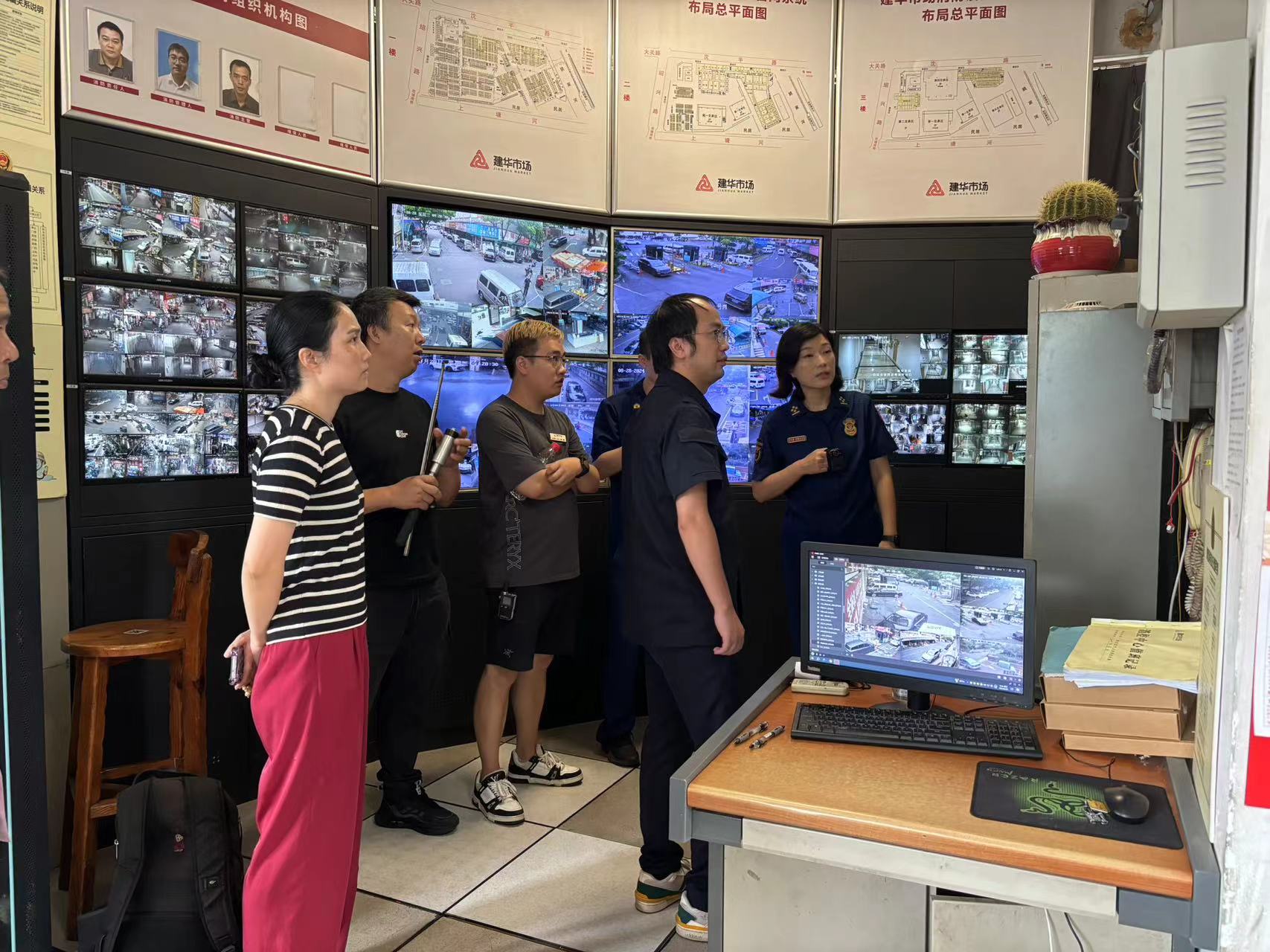 ������������Ԯ��Ӹ�������ʱ����г����������徲����