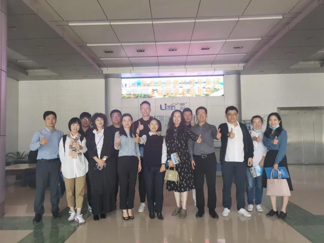 ������ְ֯Ա����������ѧϰ���У�����