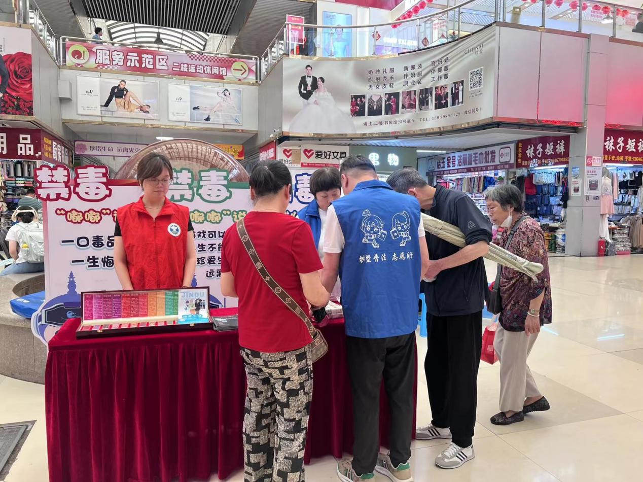 Ǯ���̳�������һ������չ����֪ʶ�����˶�