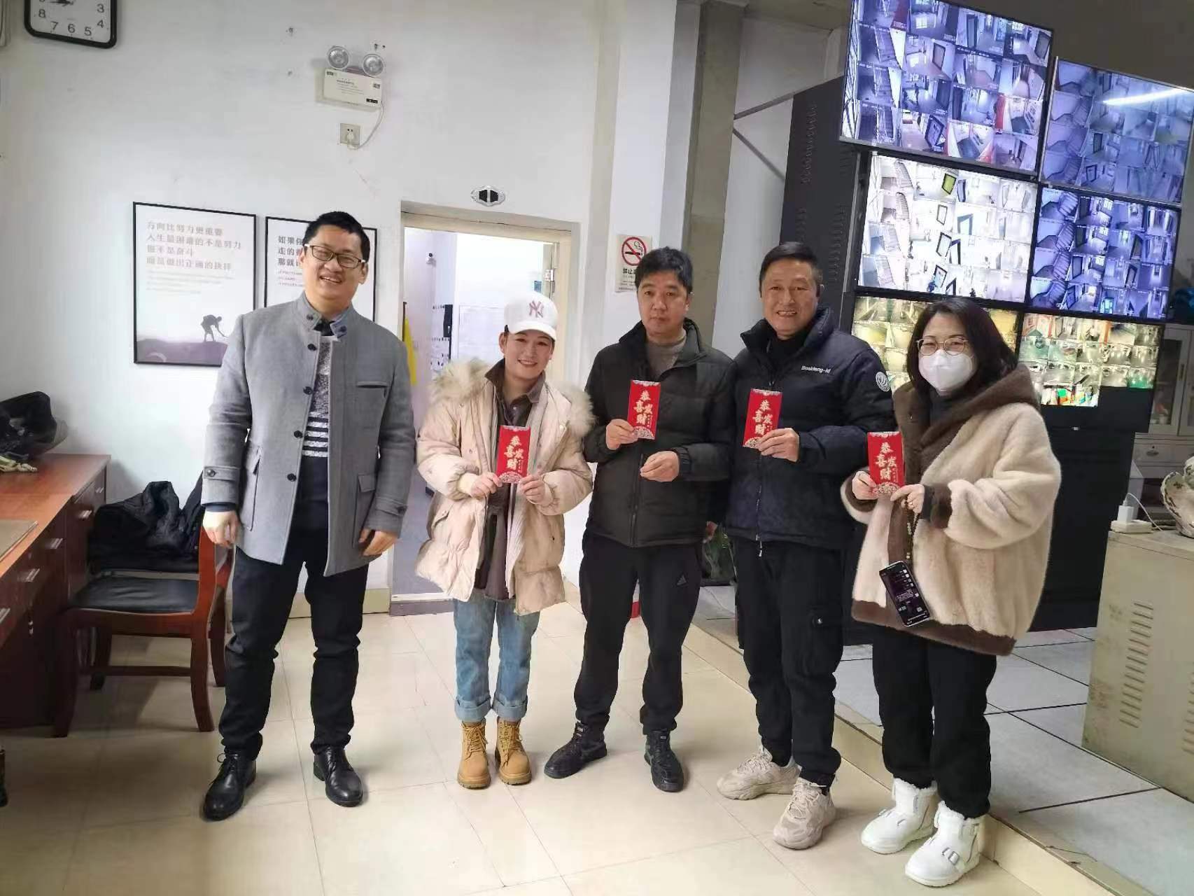 ���������ǣ����´�ӭ�������������ɷ���������