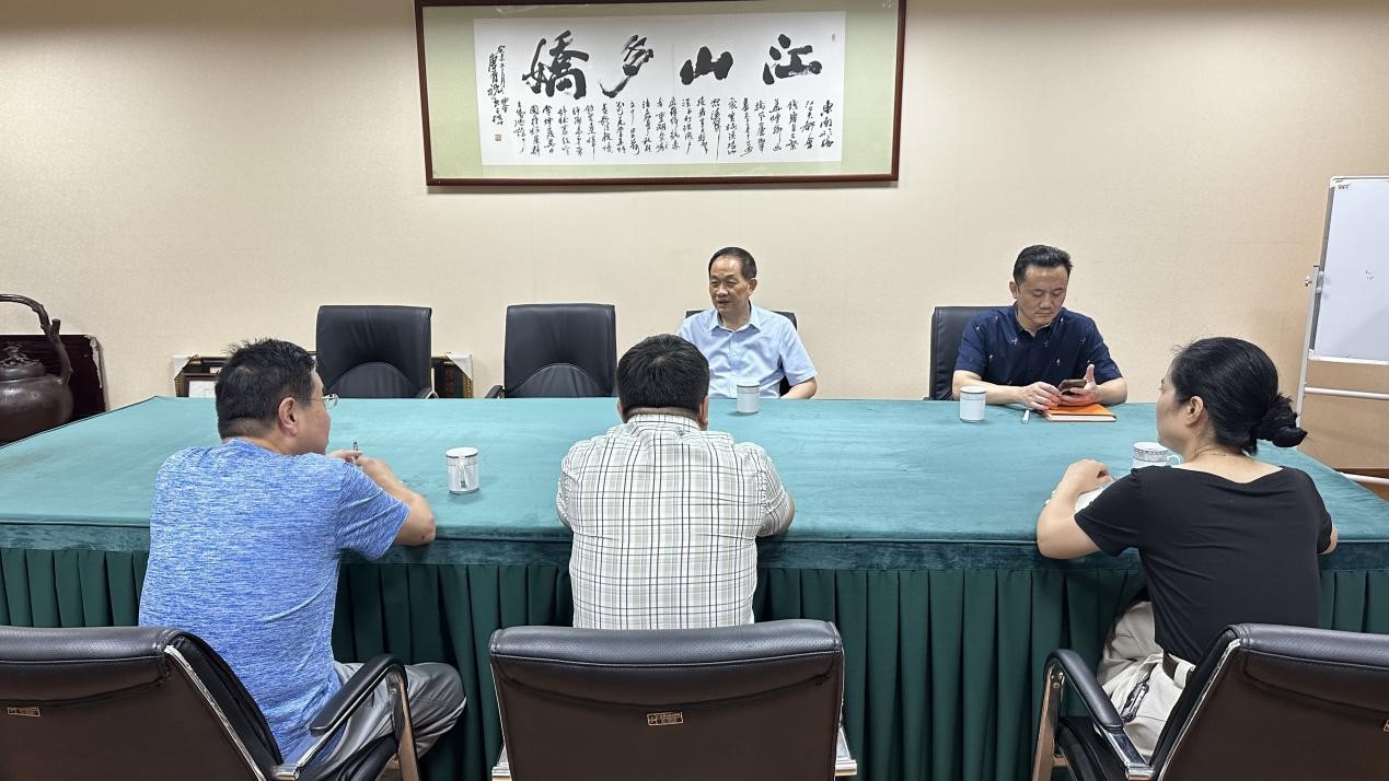 ���۹�ʶ  ս�����С������Ŷ��³���������ʱ�г���չ����