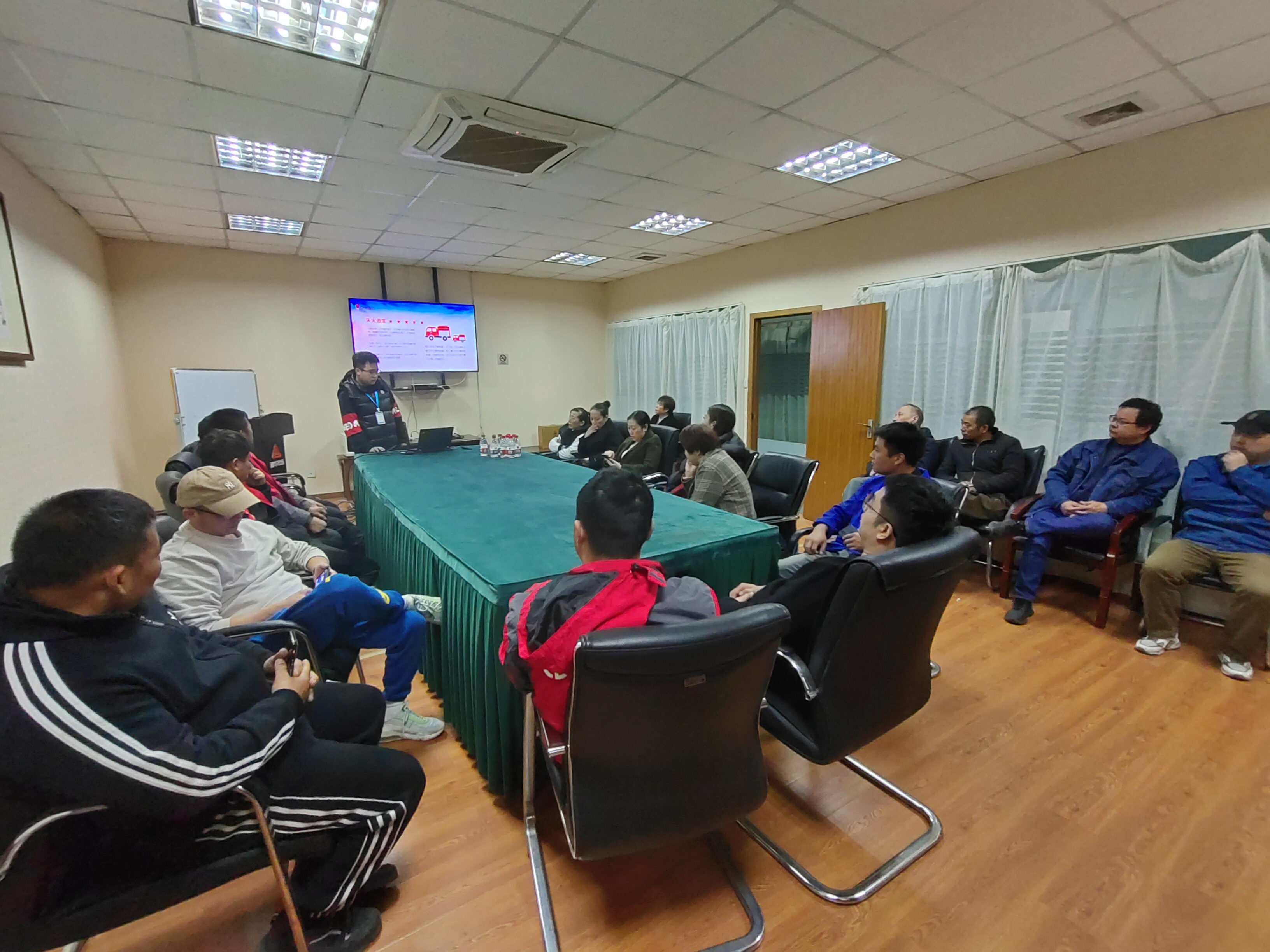 ������ʱ�г����ڿ�չ�徲������ѵ