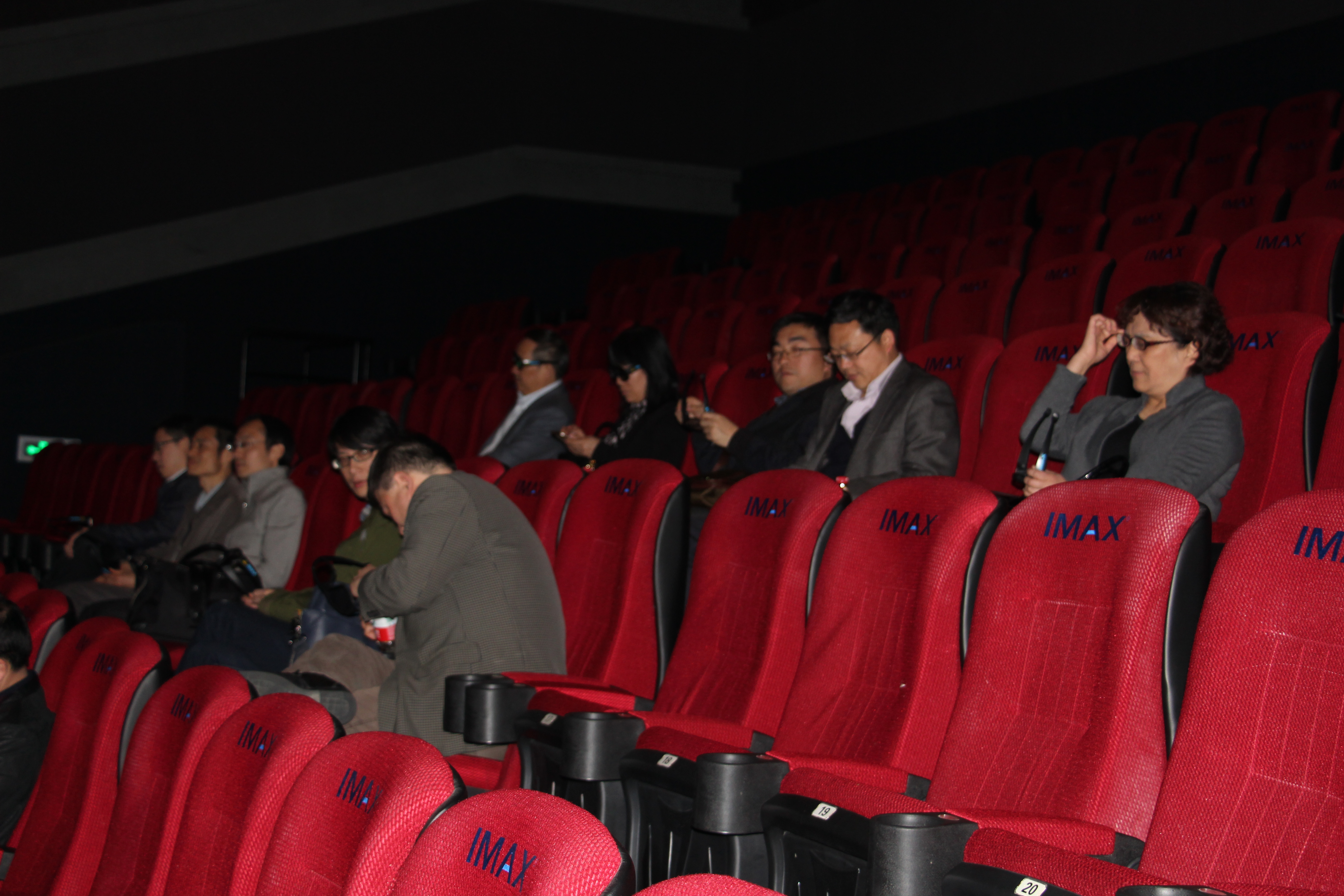 ���뵳У����������ר��һ��ݰ��ˮ���ǵ���1 (3).JPG