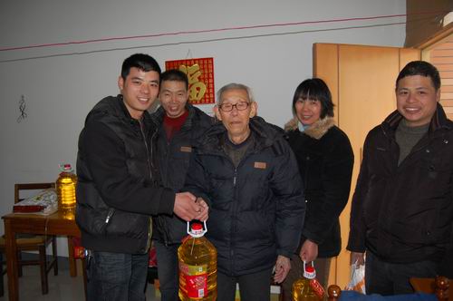 Ϊ����Դ���������ȥ��֯����ů (4).jpg