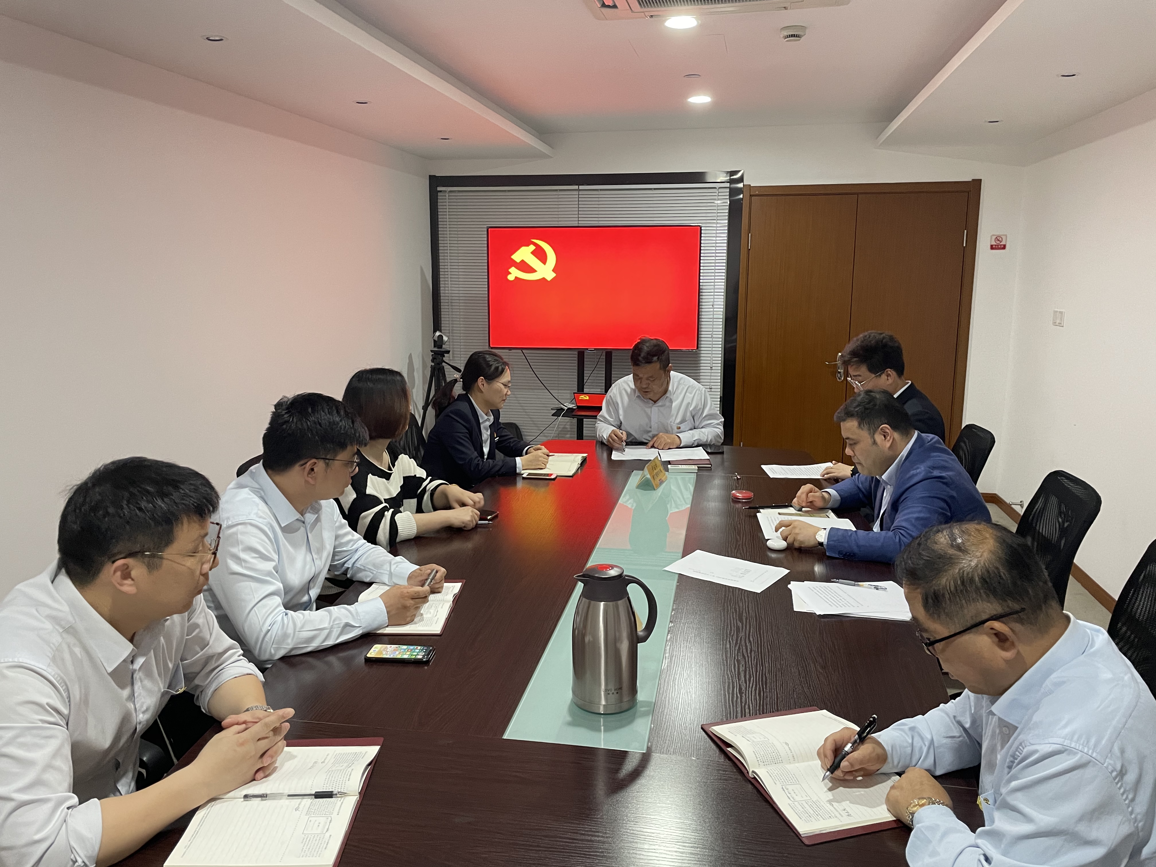 准备吸收.jpg 准备吸收.jpg